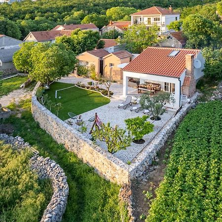 Holiday Home - Villa Thorak Anić Exterior foto